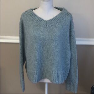 Club Monaco Soft Blue V-Neck Sweater sz Large